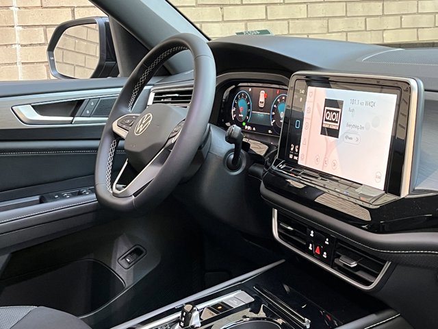 New 2026 Volkswagen Atlas Cross Sport SE image 5
