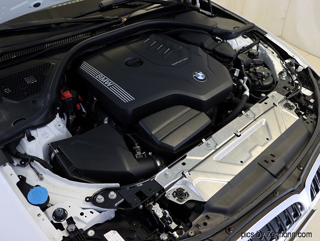 Certified 2023 BMW 330i xDrive Sedan w/ Convenience Package image 33