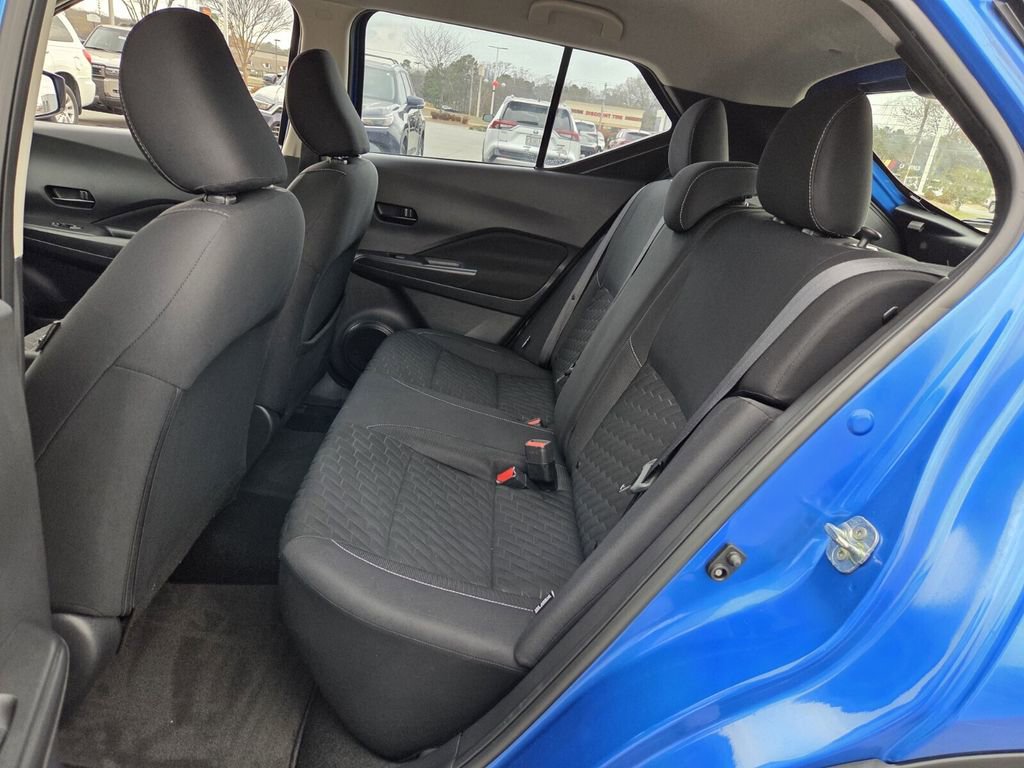 Used 2021 Nissan Kicks S image 6