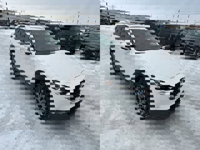 Used 2020 MAZDA CX-30 AWD w/ Premium Package image 24