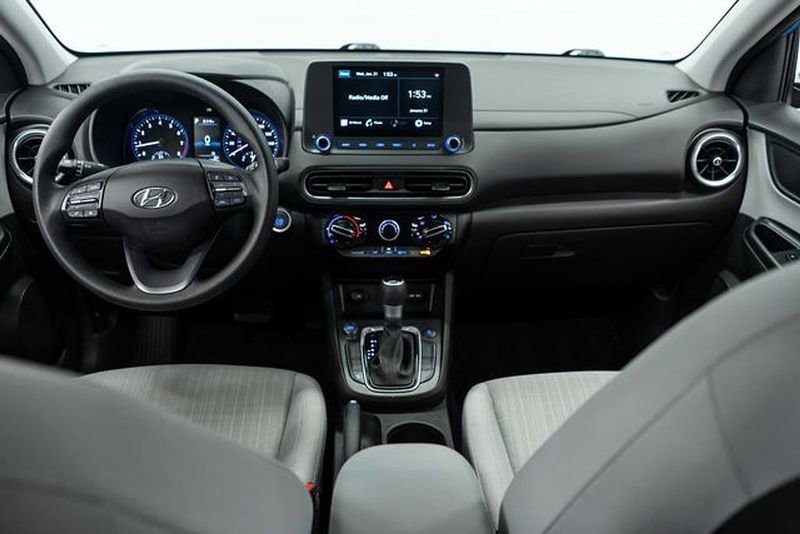 Used 2023 Hyundai Kona SEL image 9