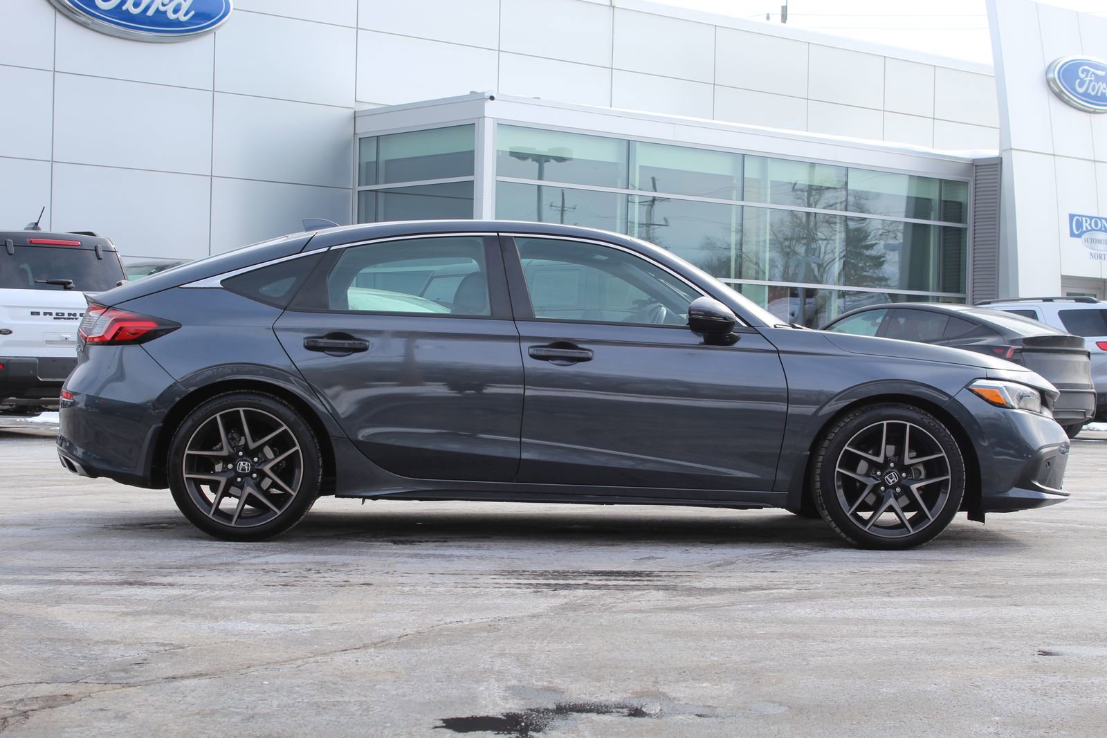 Used 2022 Honda Civic Sport Touring image 9