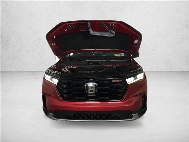 Certified 2023 Honda Pilot TrailSport image 18