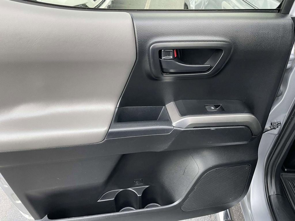 Used 2019 Toyota Tacoma SR5 image 19
