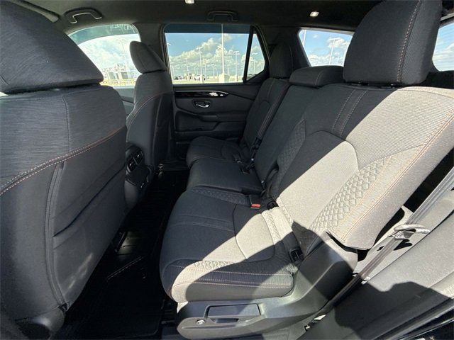 Used 2023 Honda Pilot Sport image 22