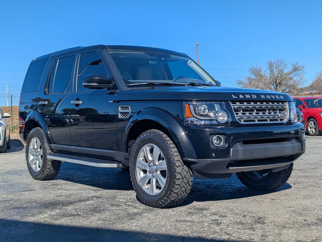 Used 2016 Land Rover LR4 HSE Silver Edition image 3
