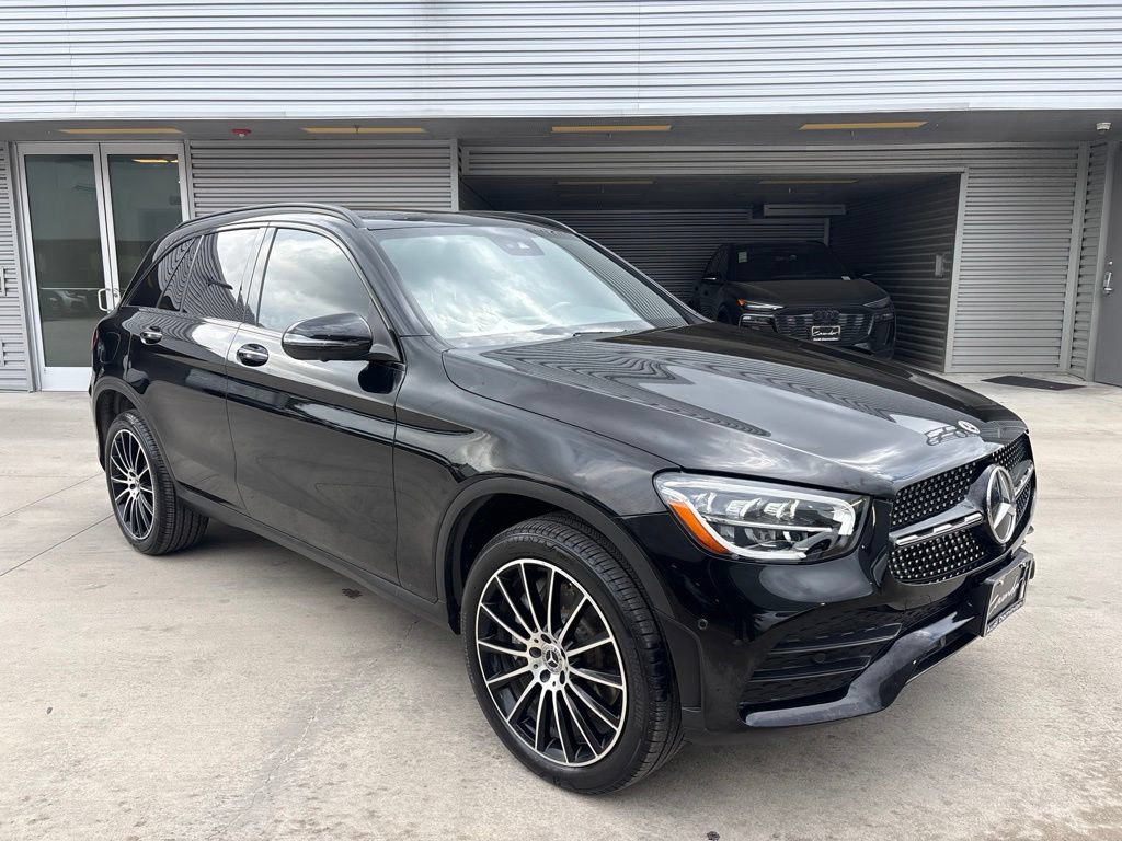 Used 2022 Mercedes-Benz GLC 300 image 3