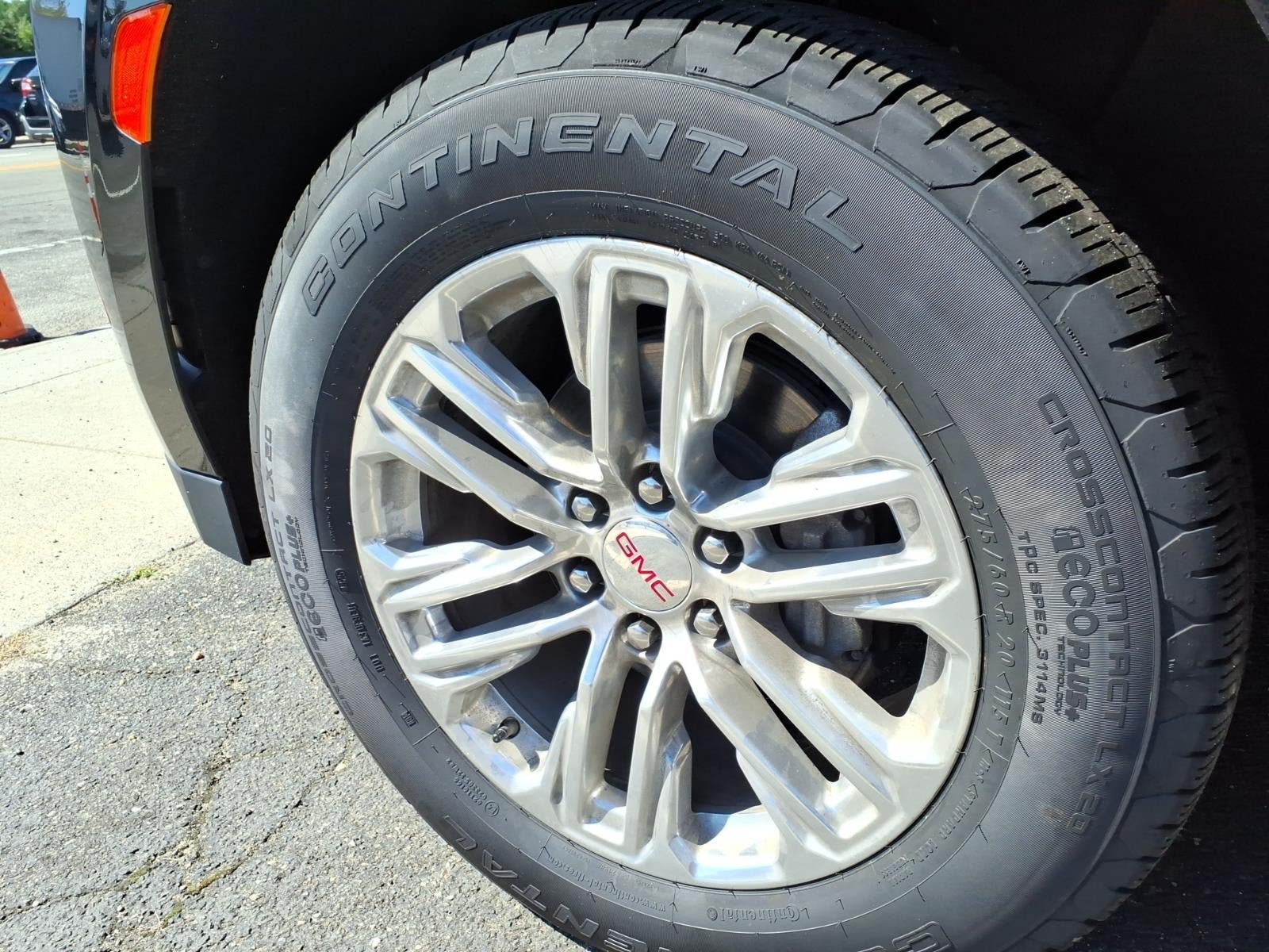 Certified 2023 GMC Yukon XL SLT AWD/4WD image 9