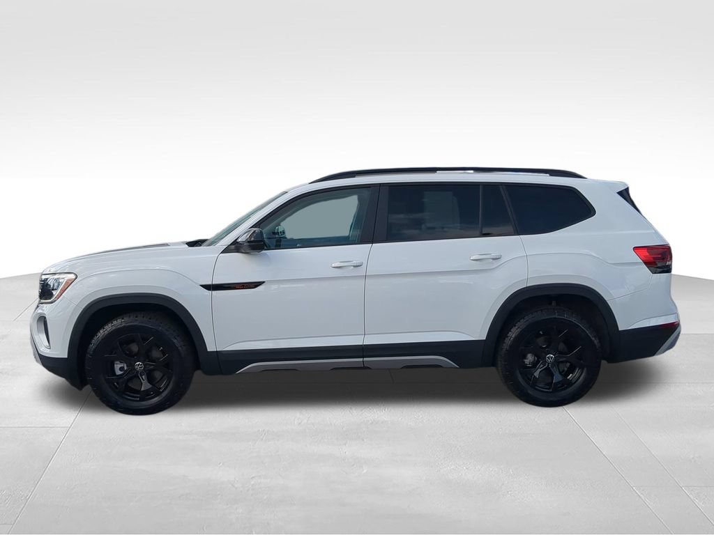 Certified 2025 Volkswagen Atlas Peak Edition SE AWD/4WD image 7