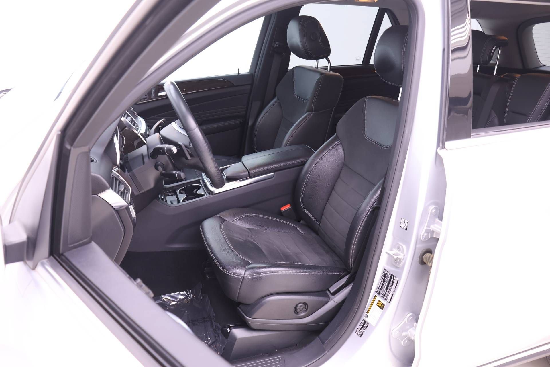 Used 2014 Mercedes-Benz ML 350 BlueTEC 4MATIC image 4