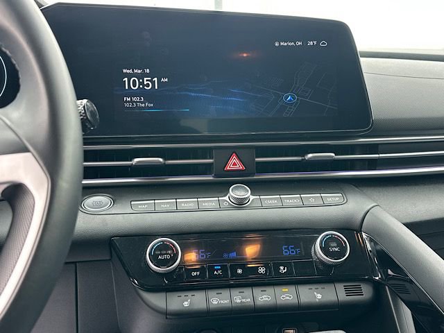 Used 2023 Hyundai Elantra Limited w/ Cargo Package image 28