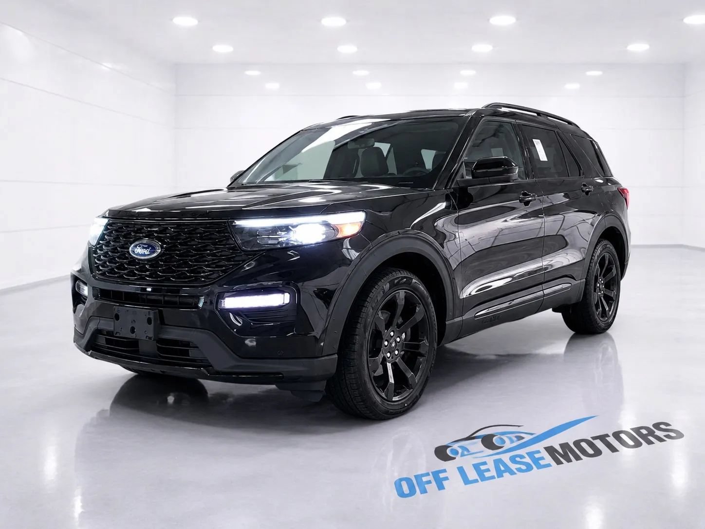 Used 2023 Ford Explorer ST-Line w/ Class IV Trailer Tow Package AWD/4WD image 1