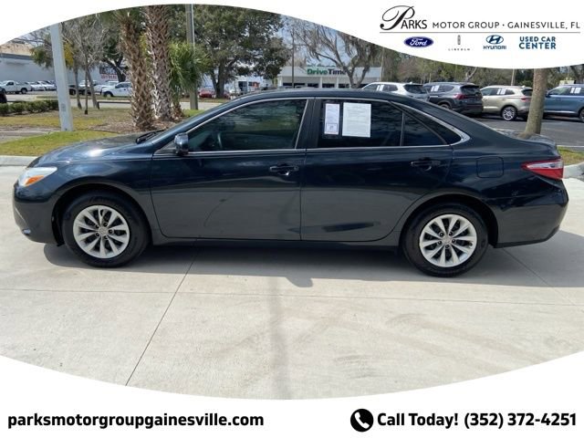 Used 2017 Toyota Camry LE image 7