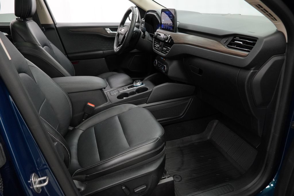 Used 2020 Ford Escape Titanium AWD/4WD image 54