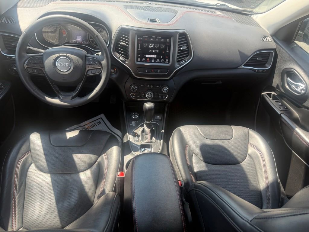 Used 2022 Jeep Cherokee Trailhawk w/ Premium Leather Package AWD/4WD image 39