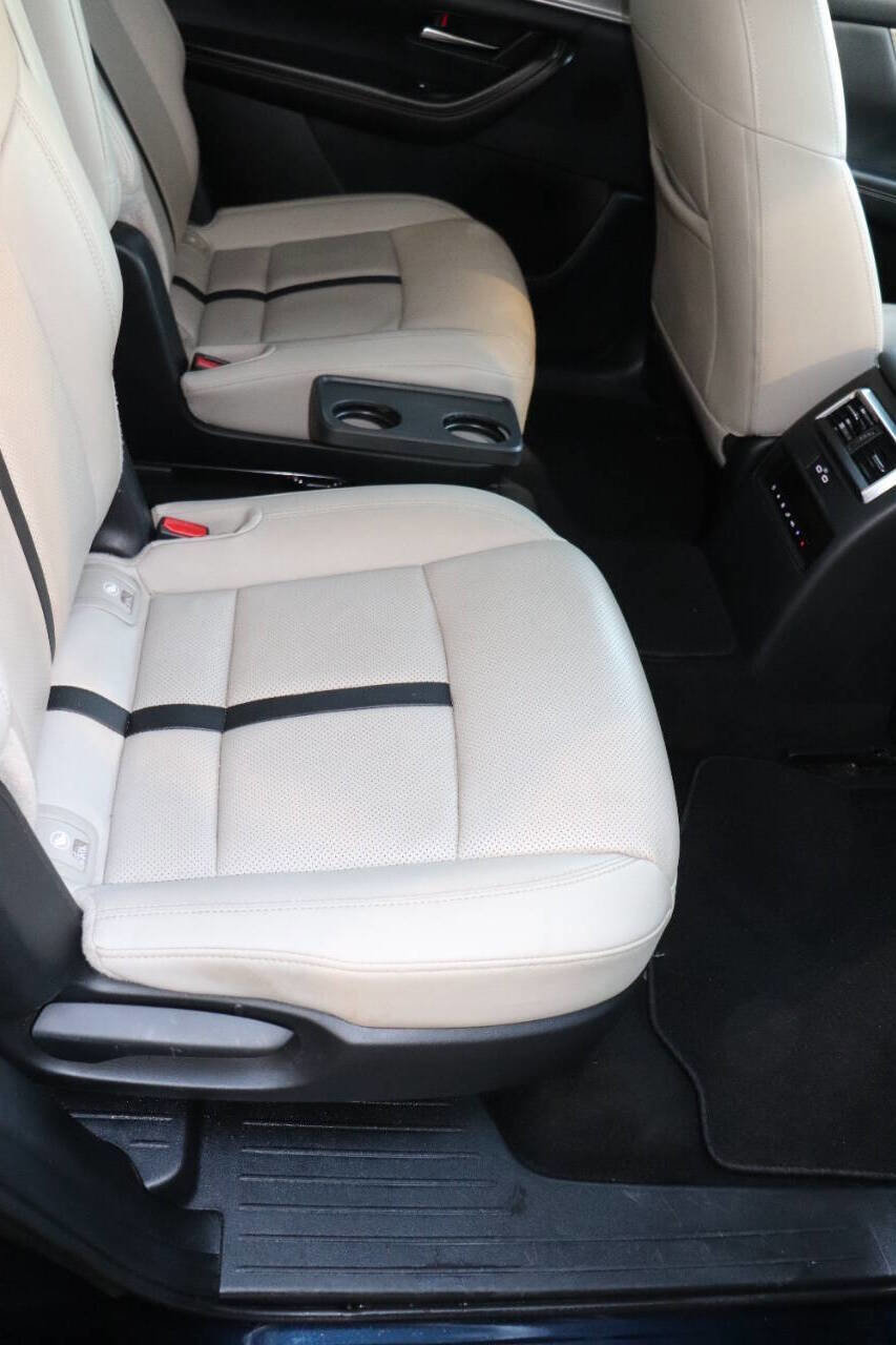 Used 2024 MAZDA CX-90 Plug-In Hybrid w/ Preferred image 43