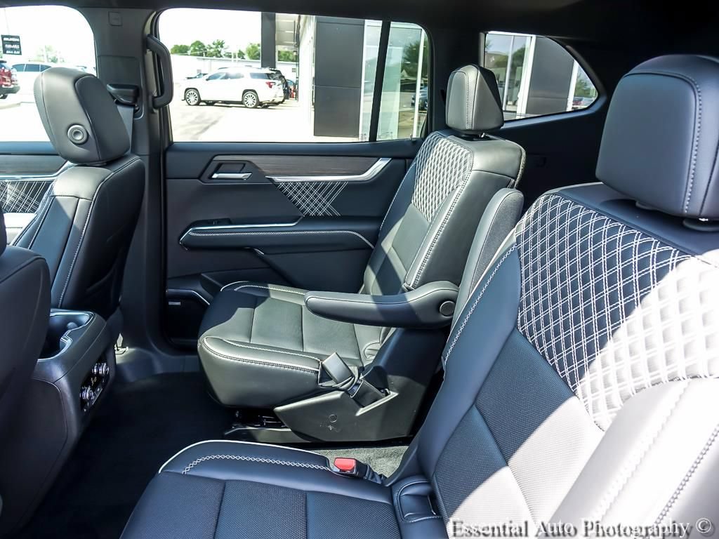 Certified 2026 GMC Acadia Denali w/ Super Cruise Package AWD/4WD image 14