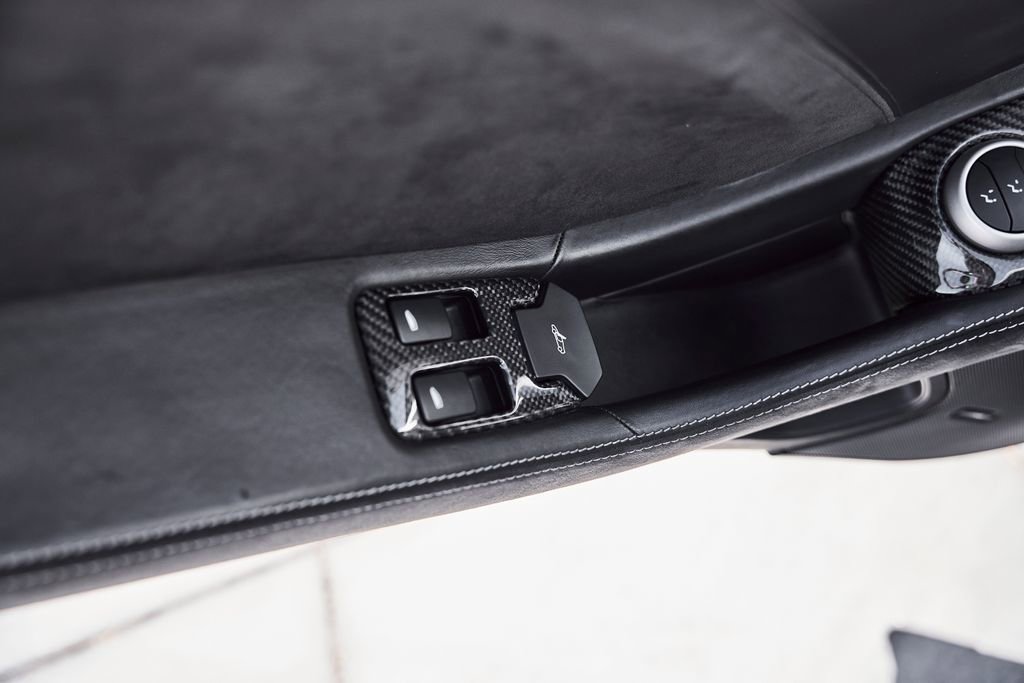 Used 2012 McLaren MP4-12C Coupe RWD image 34