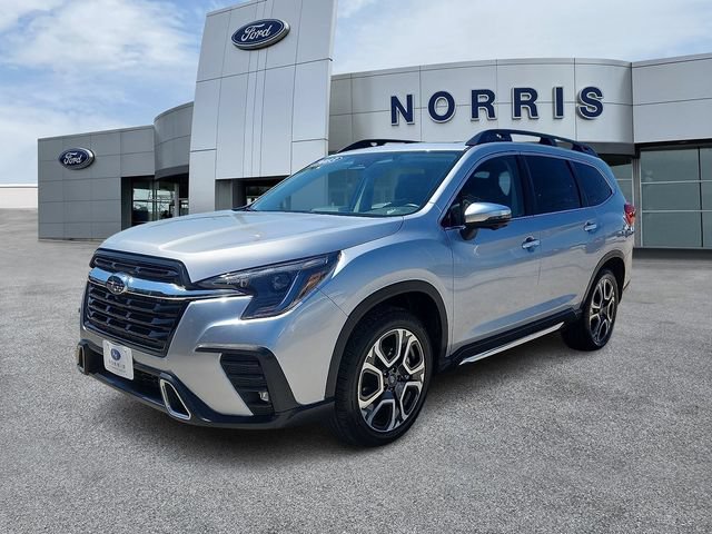 Used 2023 Subaru Ascent Touring AWD/4WD image 2