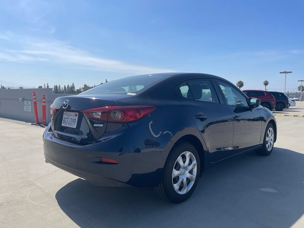 Used 2018 MAZDA MAZDA3 Sport FWD video 2