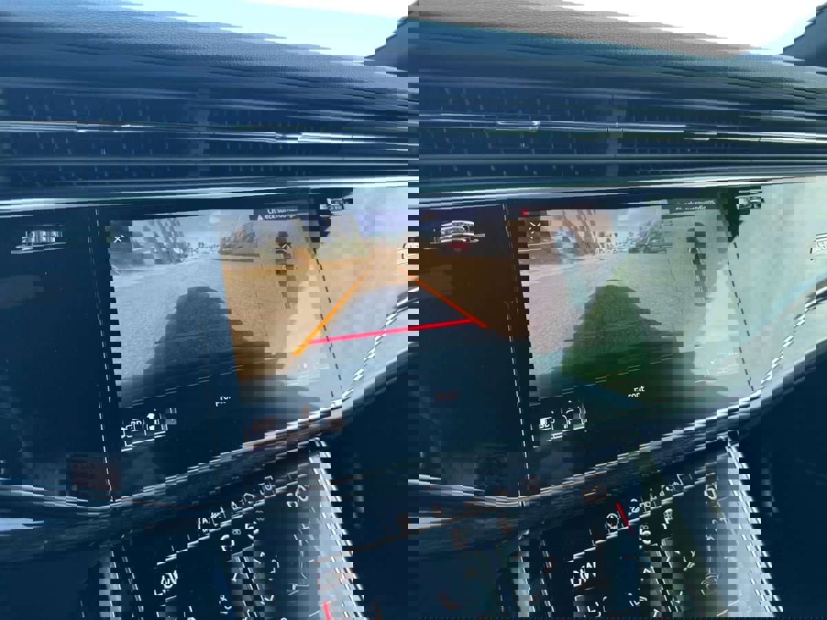 Used 2020 Audi Q8 Premium Plus w/ Premium Plus Package image 13