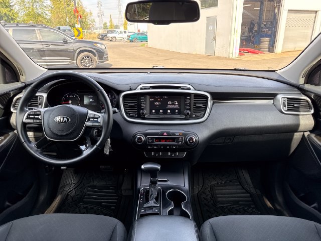 Used 2019 Kia Sorento FWD w/ Option Group 020 image 11