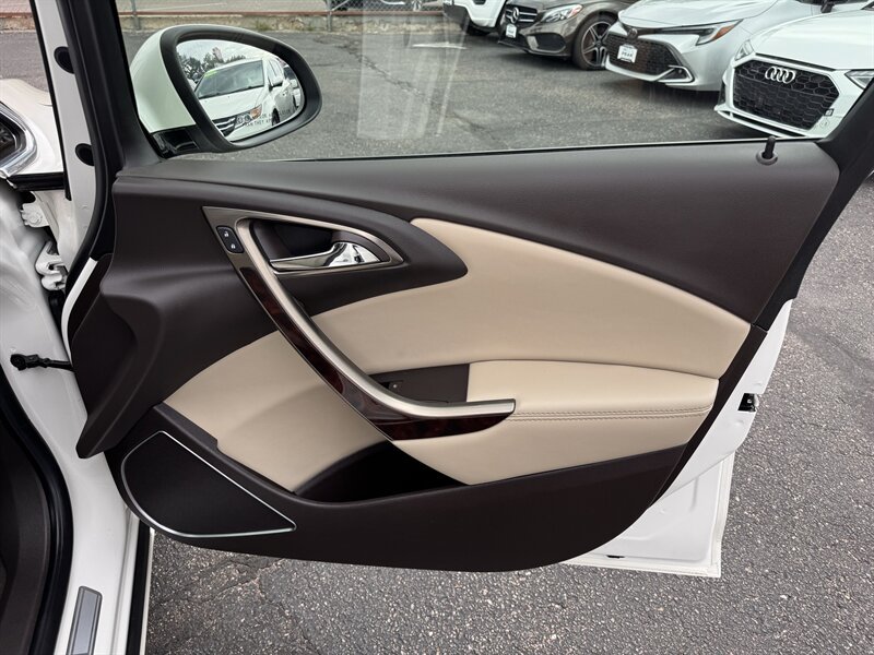 Used 2014 Buick Verano Convenience FWD image 32