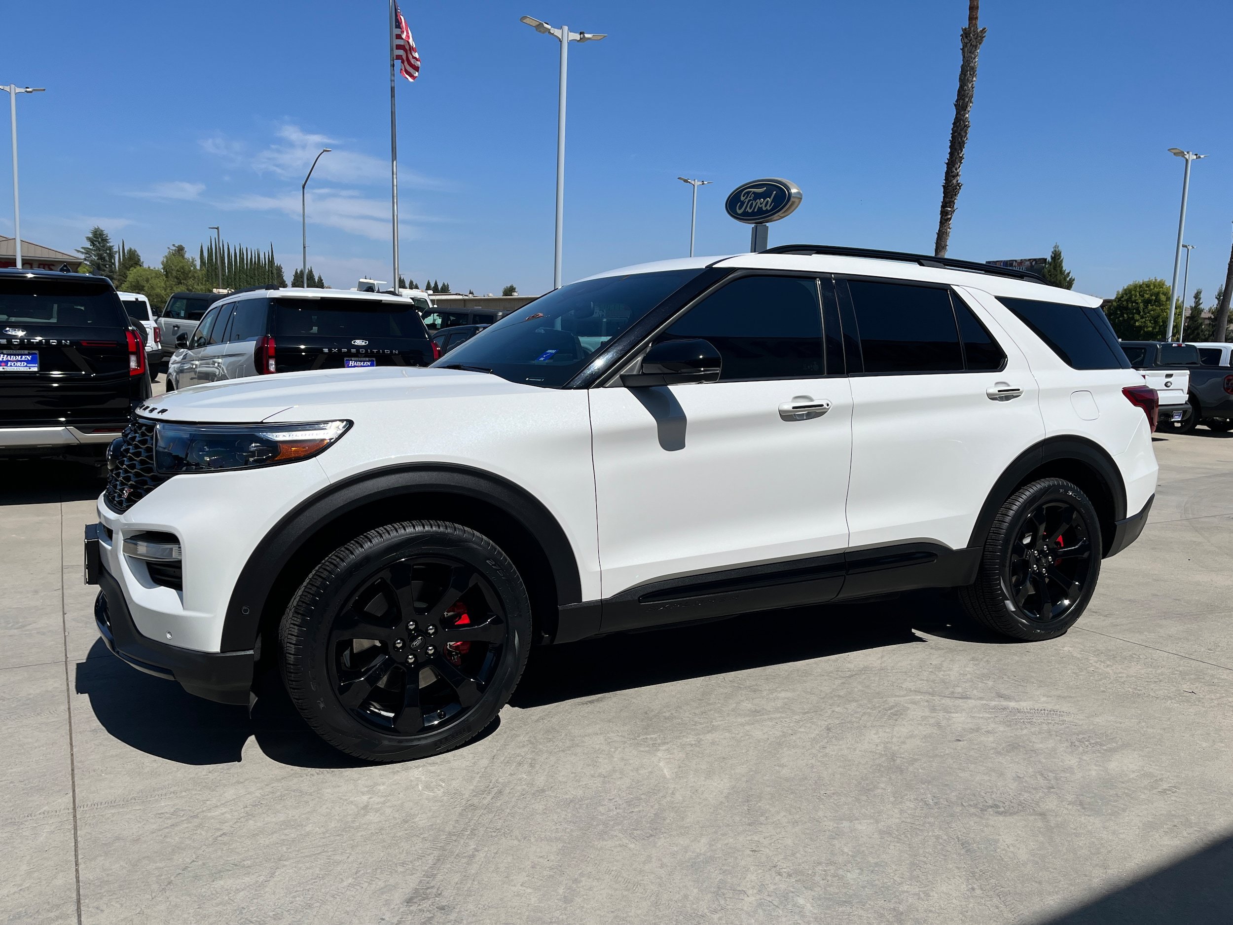 Certified 2020 Ford Explorer ST w/ ST Street Pack AWD/4WD image 2