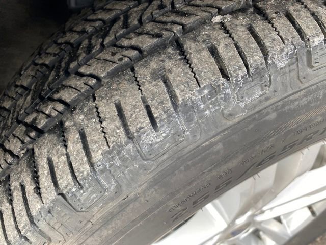 Used 2022 Ford Explorer XLT image 25