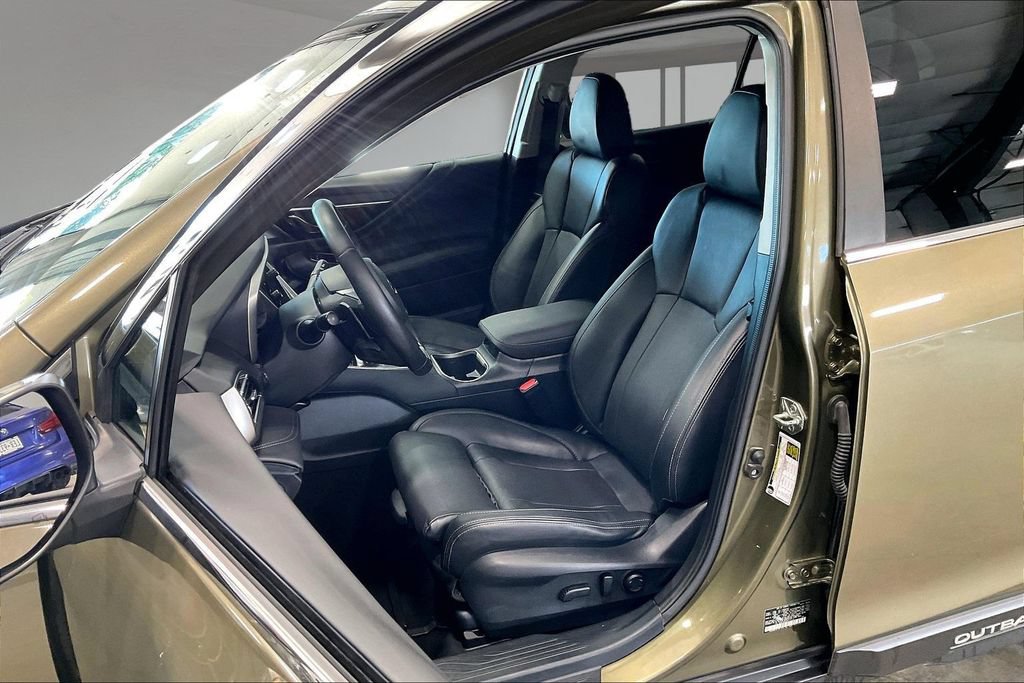 Used 2021 Subaru Outback Limited AWD/4WD image 22