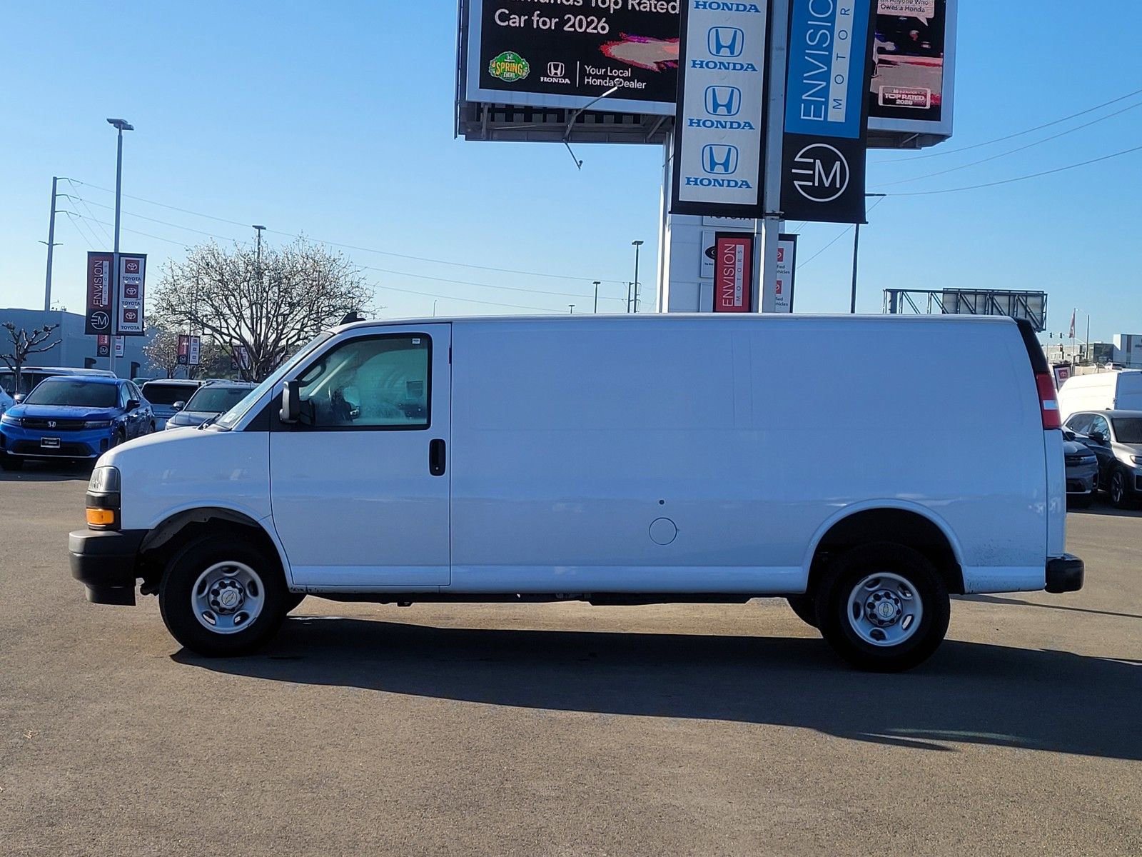 Used 2023 Chevrolet Express 2500 Extended w/ Driver Convenience Package image 8