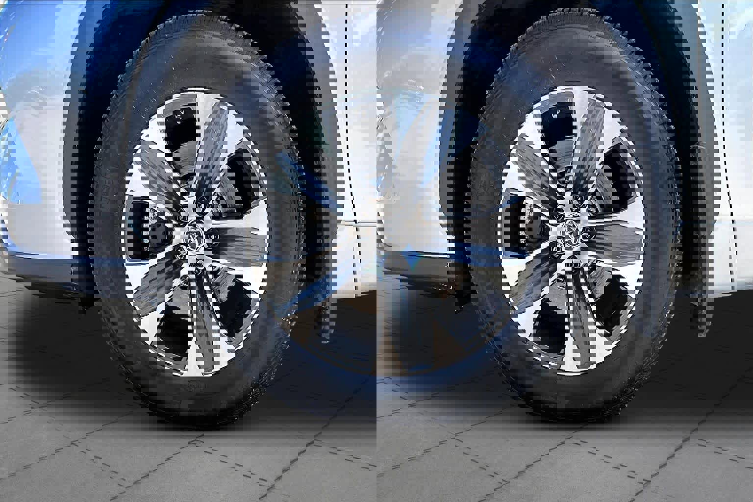 Used 2022 Toyota Highlander XLE image 11