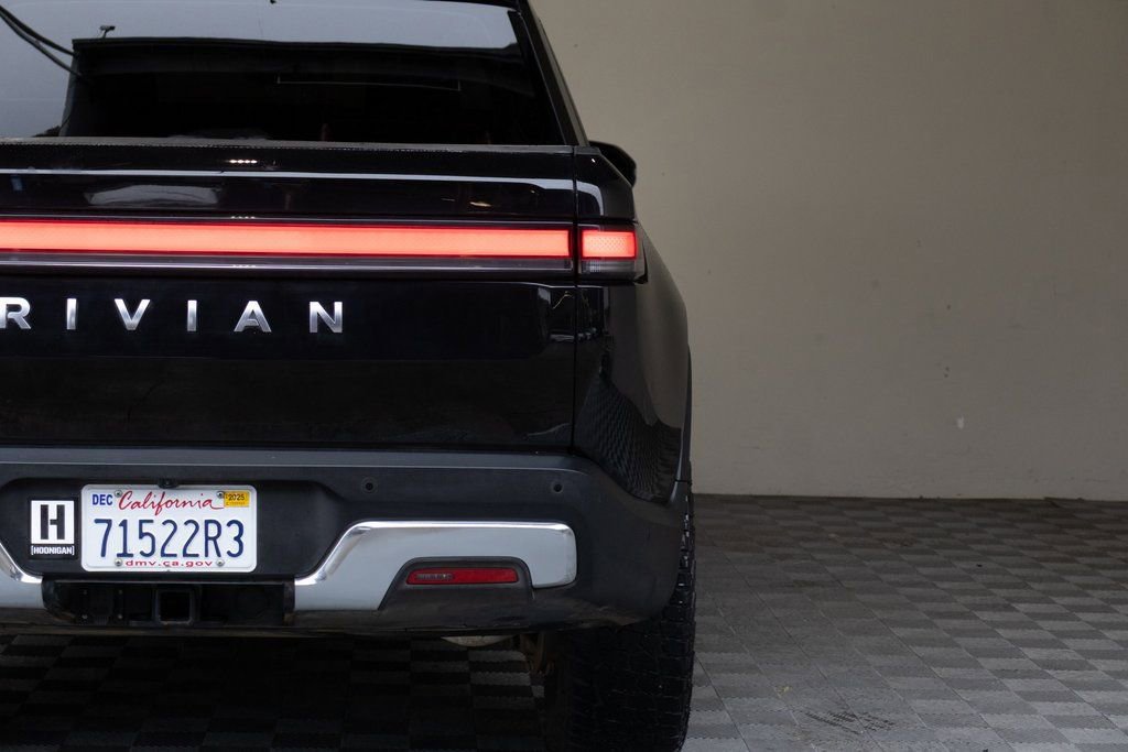 Used 2022 Rivian R1T Adventure image 15