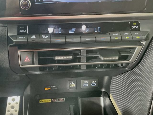 Used 2026 Toyota Camry SE FWD image 17