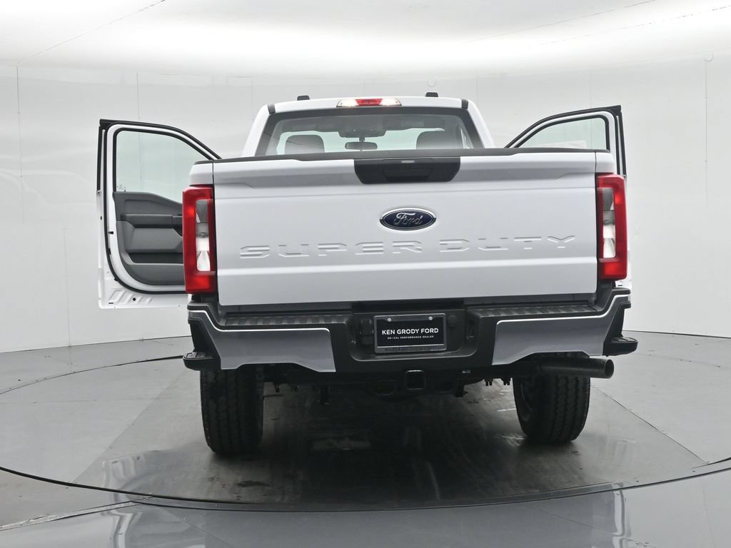 New 2026 Ford F350 XL w/ FX4 Off-Road Package AWD/4WD image 28