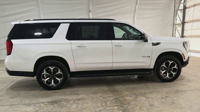 New 2026 GMC Yukon XL AT4 w/ LPO, Floor Liner Package AWD/4WD image 9