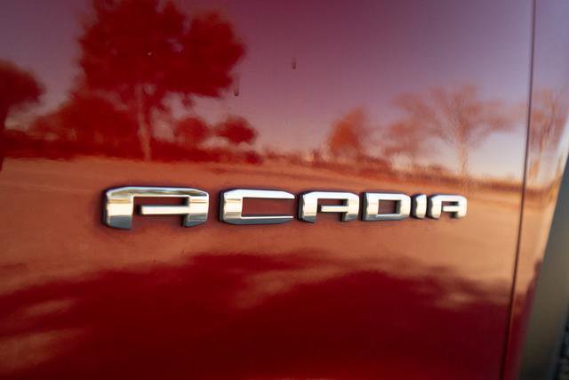 Used 2021 GMC Acadia SLE w/ Driver Convenience Package image 44