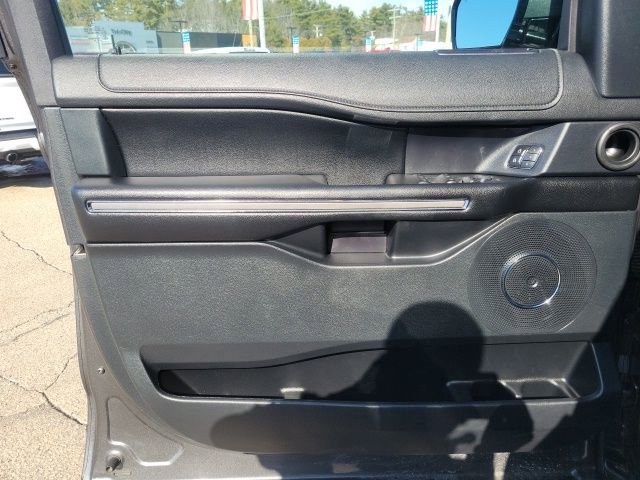 Used 2020 Ford Expedition XLT w/ Equipment Group 202A image 17
