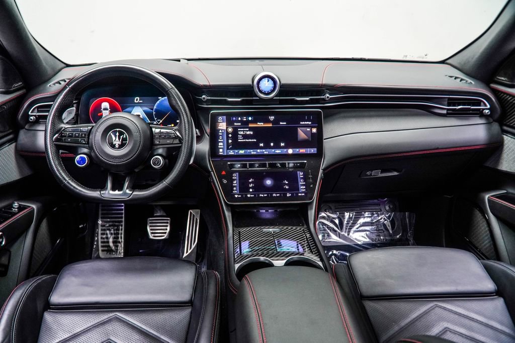 Used 2024 Maserati Grecale Trofeo image 5