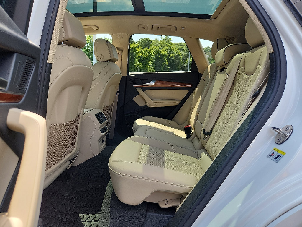 Used 2021 Audi Q5 Prestige w/ Prestige Package AWD/4WD image 16