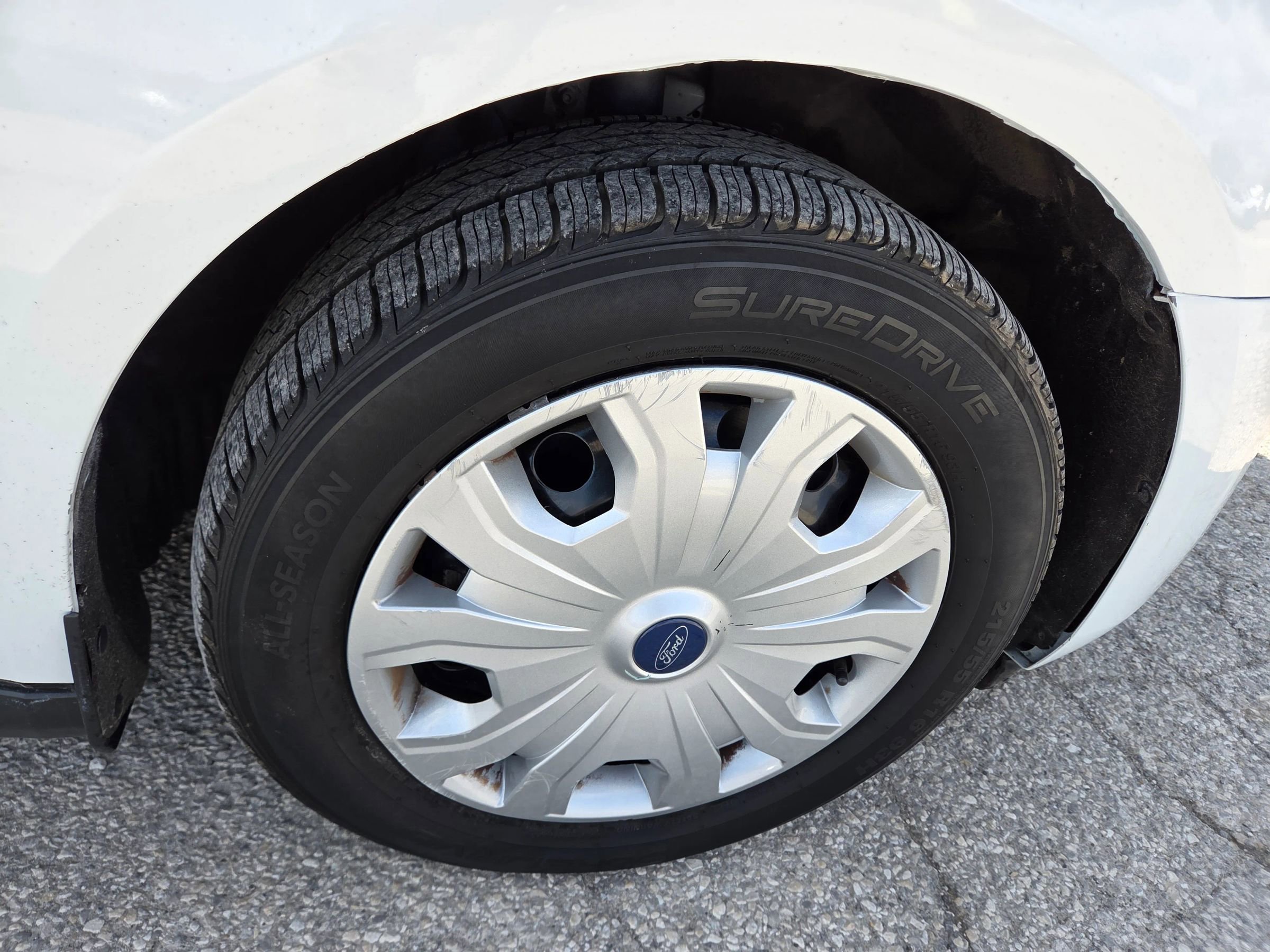 Used 2019 Ford Transit Connect XLT image 9