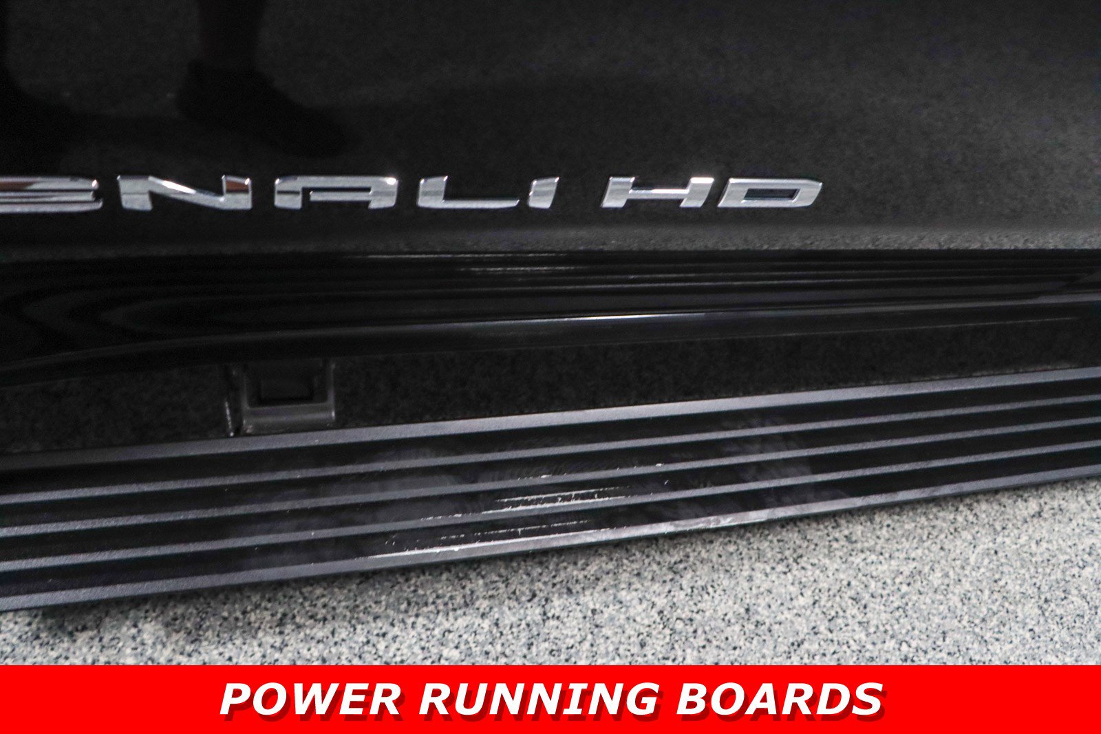 Used 2023 GMC Sierra 2500 Denali w/ Denali Ultimate Package image 12