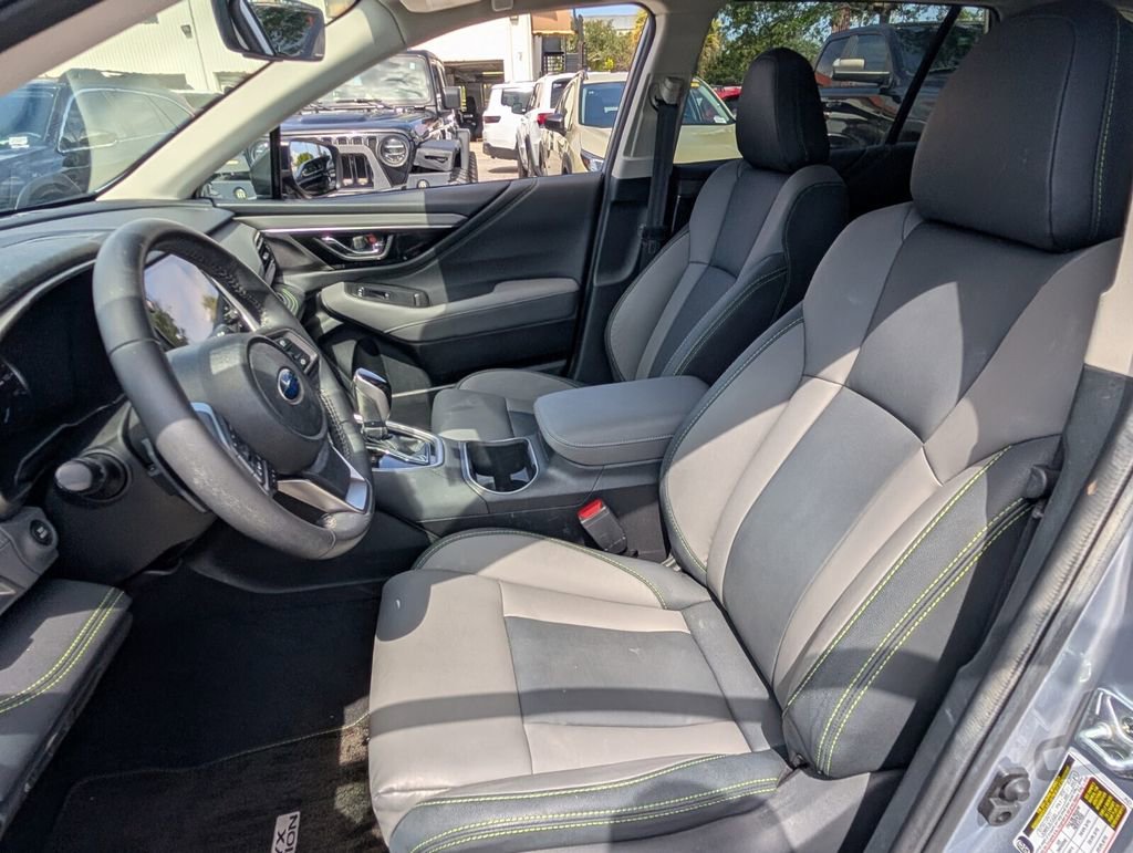 Used 2023 Subaru Outback Onyx Edition AWD/4WD image 10