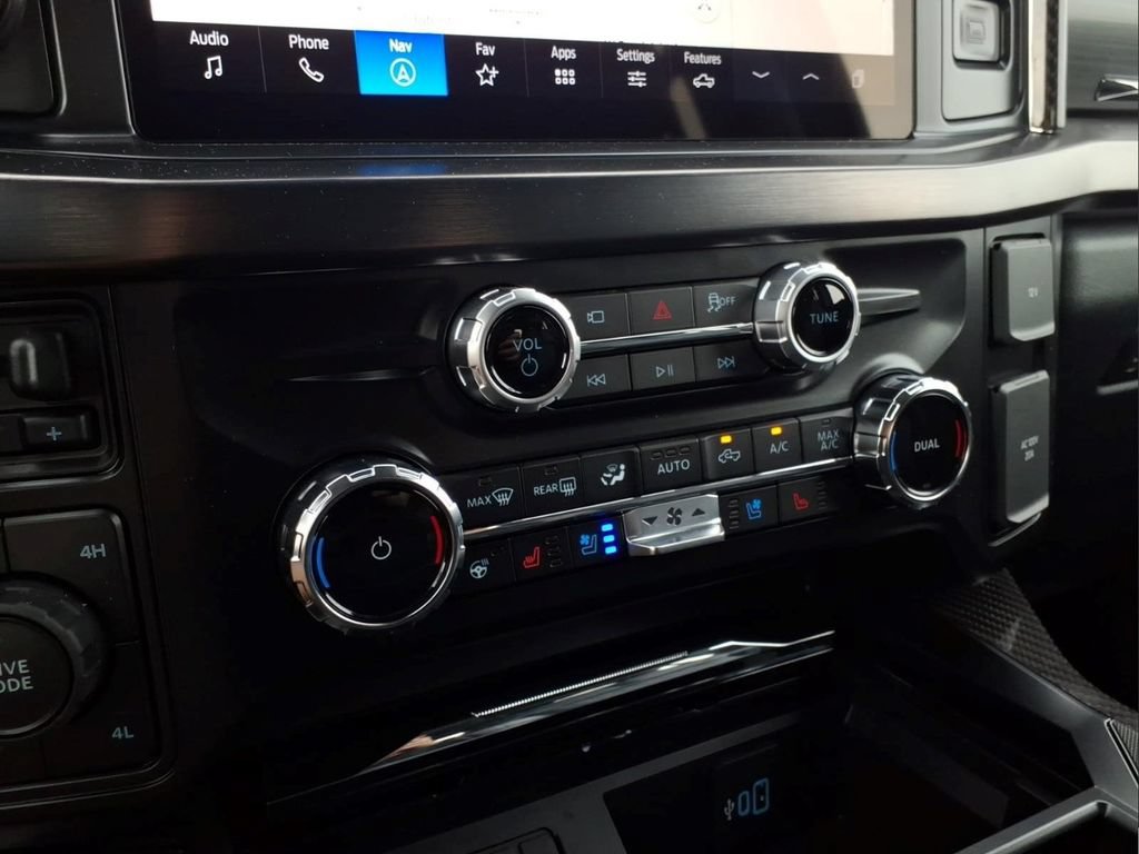 New 2026 Ford F250 Lariat w/ Black Appearance Package AWD/4WD image 20