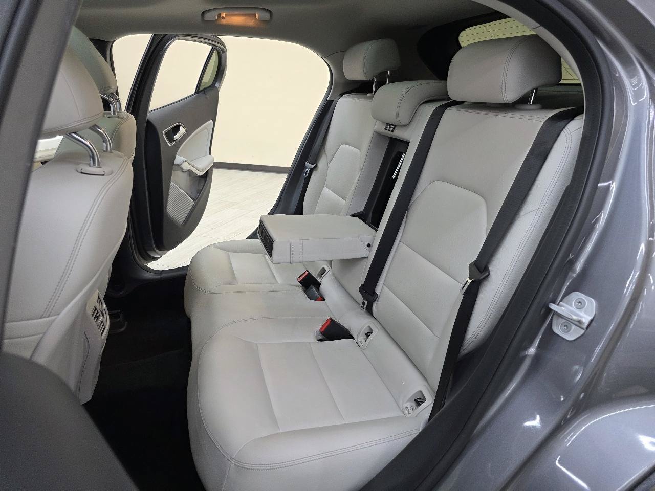 Used 2017 Mercedes-Benz GLA 250 w/ Premium Package image 26
