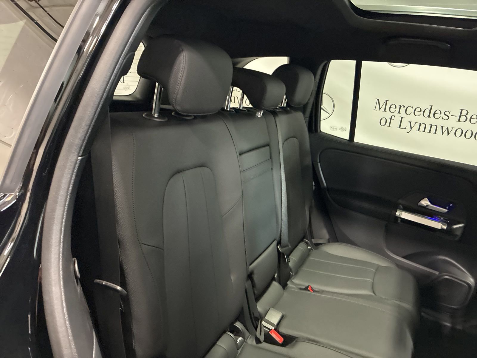 New 2025 Mercedes-Benz GLB 250 4MATIC image 22