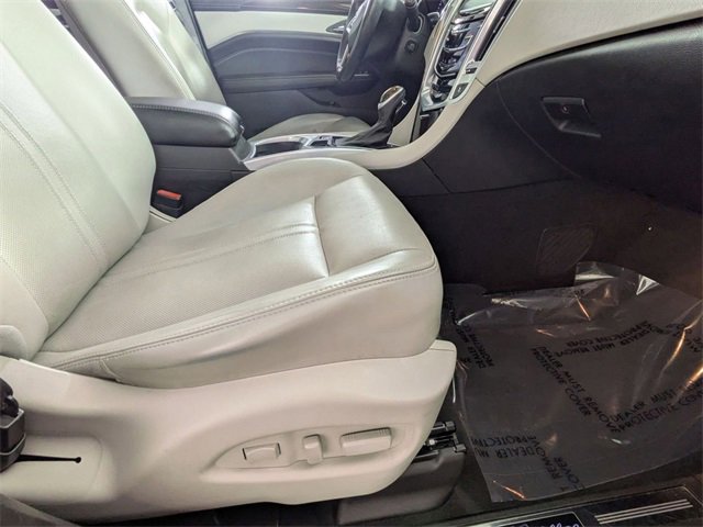 Used 2013 Cadillac SRX Premium image 31