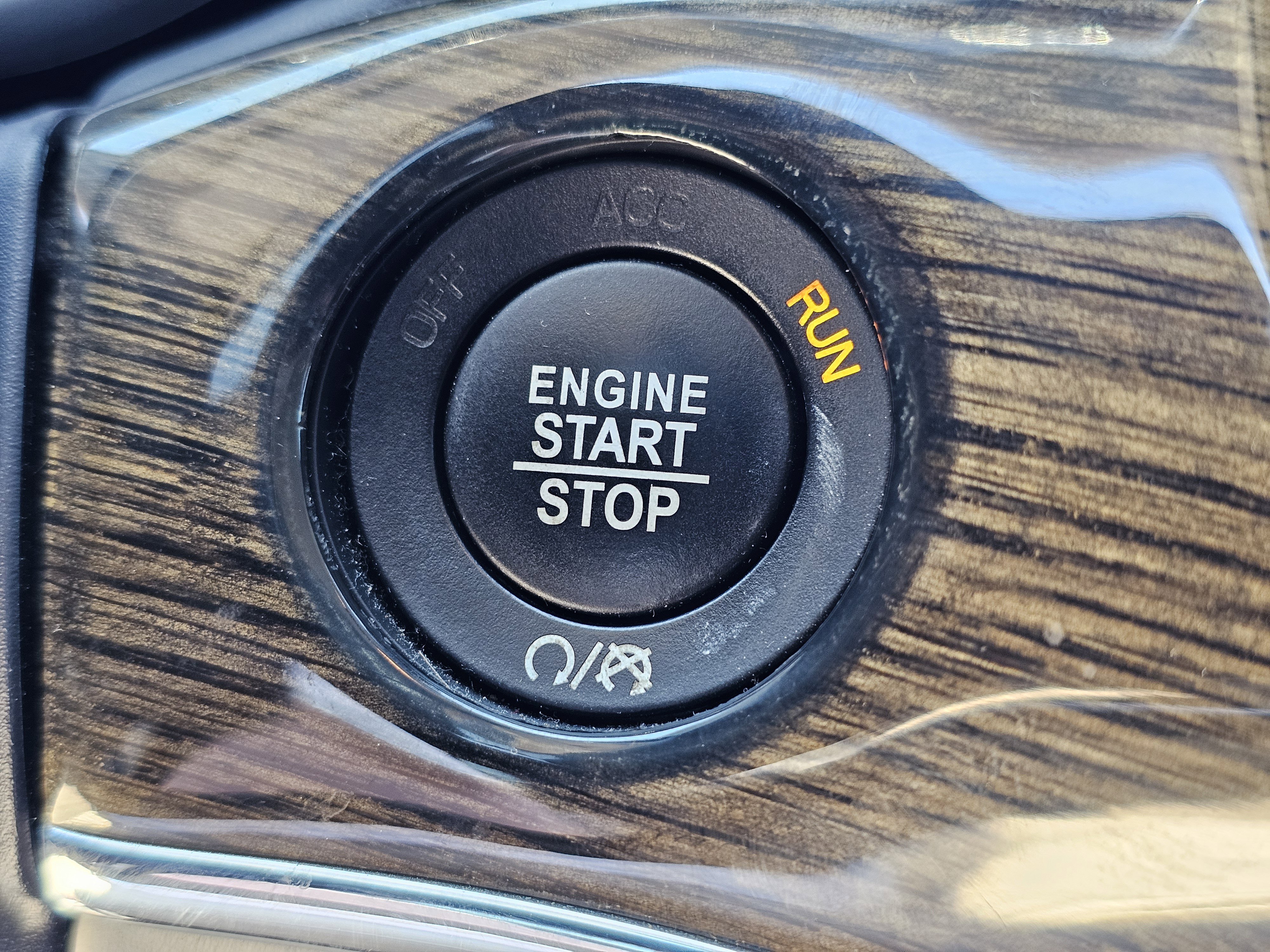 Used 2019 Jeep Grand Cherokee Summit AWD/4WD image 25