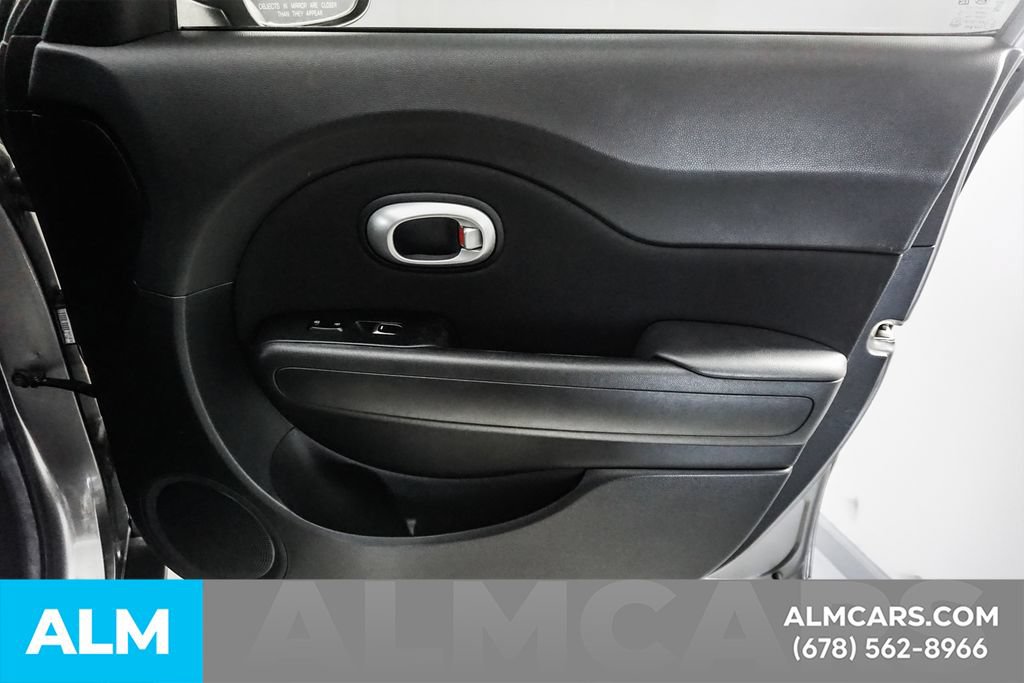 Used 2018 Kia Soul FWD image 34