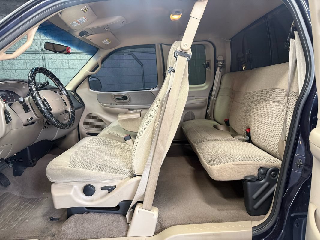 Used 2001 Ford F150 XLT AWD/4WD image 10